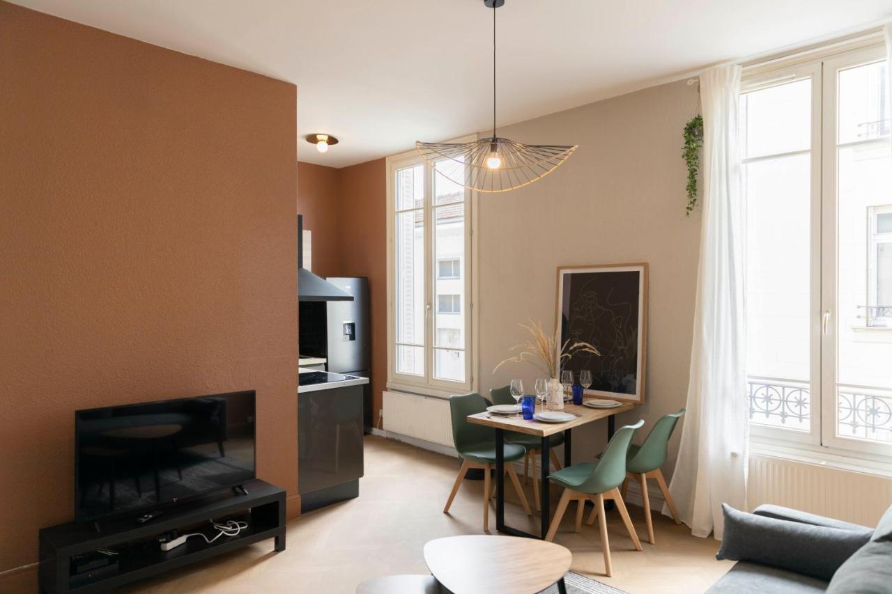 Exceptionnel Appart Haussmannien Au Coeur De Ville Troyes Exterior photo